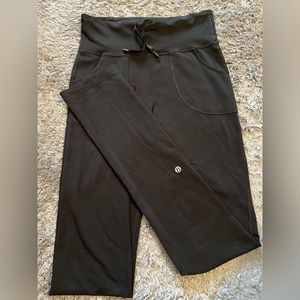 Lululemon black leggings